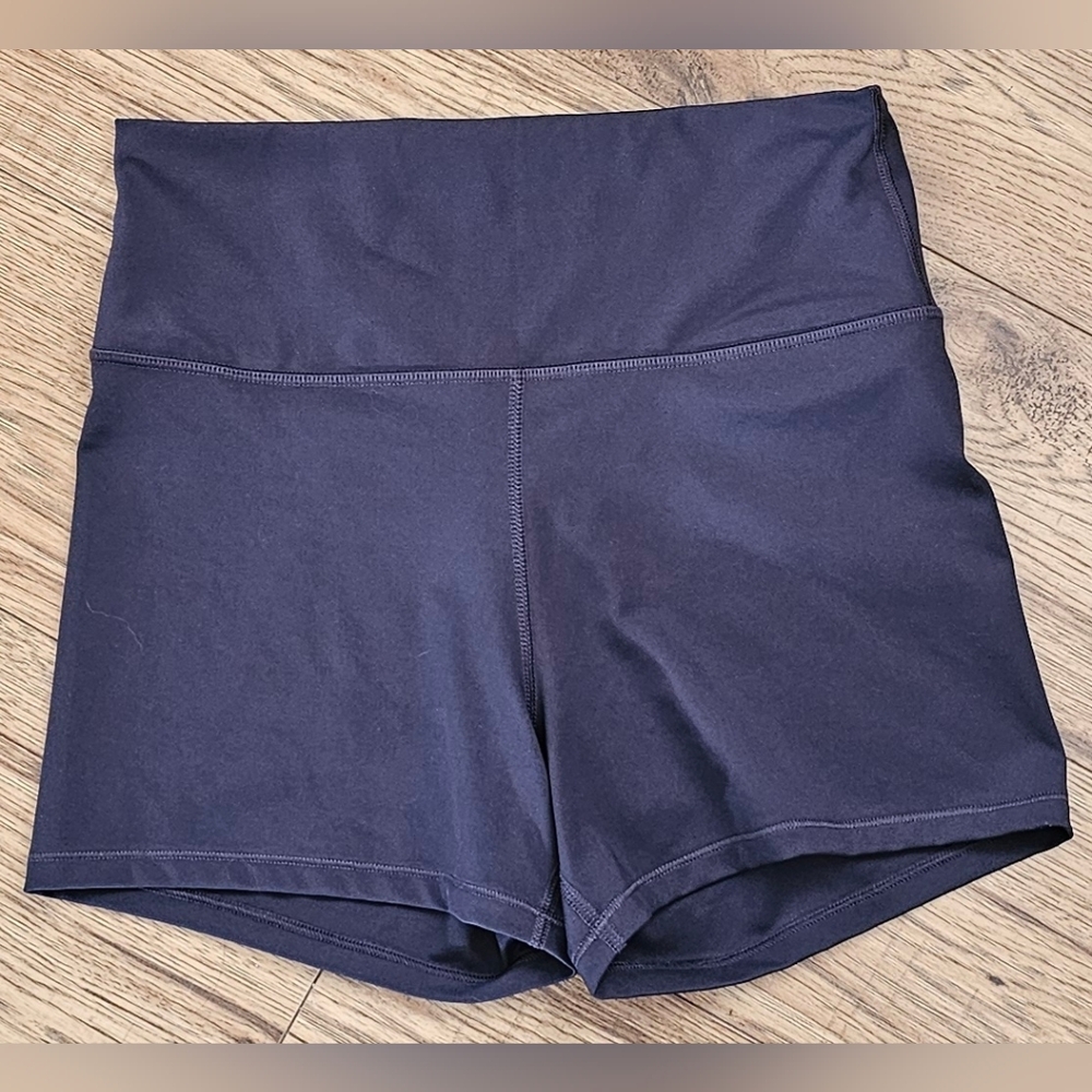 H&M Move Shorts